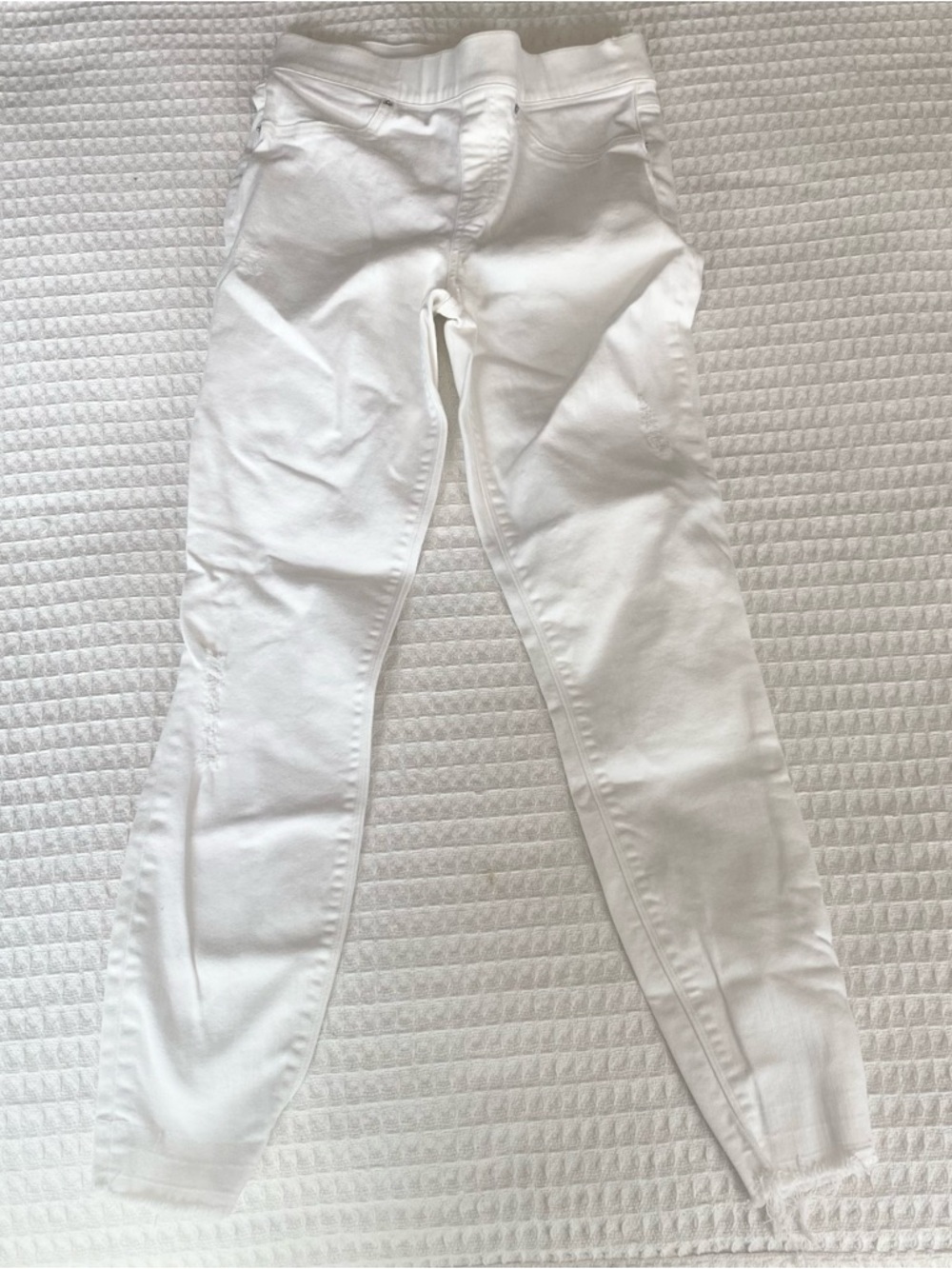 SPANX White Pull-On Skinny Jeans — Slim Stretch Fit size Small